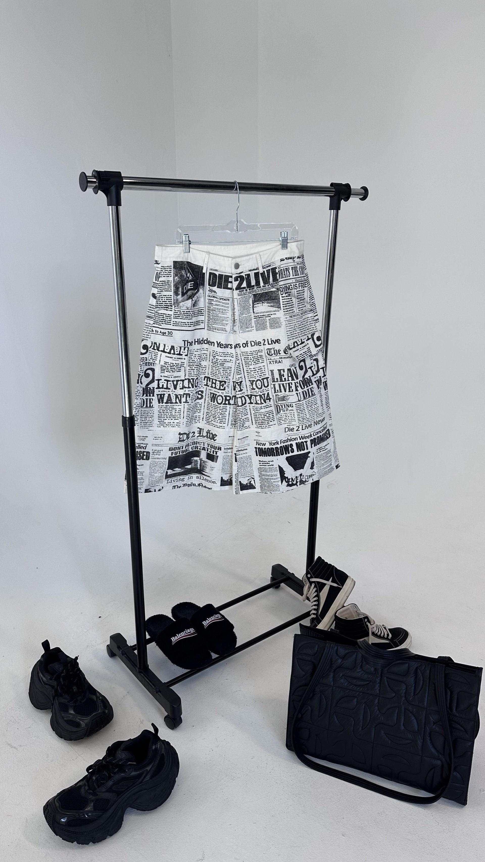 D2L "NEWSPAPER" SHORTS